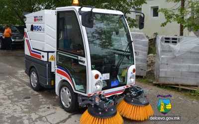 За прв пат машина за метење улици во ЈКП „Брегалница“