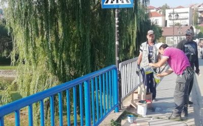 Општина Делчево и волонтери заедно во разубавување на градот