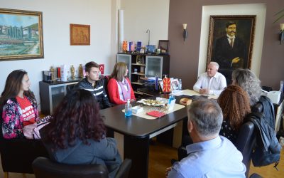 Претставници на средните стручни училишта од Делчево и од Пирот во посета на Општина Делчево