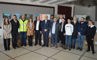 Евроамбасадорот Гир и градоначалникот Трајковски донираа хуманитарни пакети