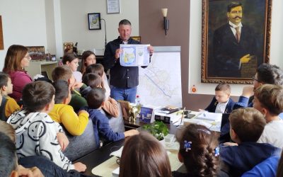 Четвртоодделенците од ООУ „Ванчо Прке“ во посета на градоначалникот и Општина Делчево