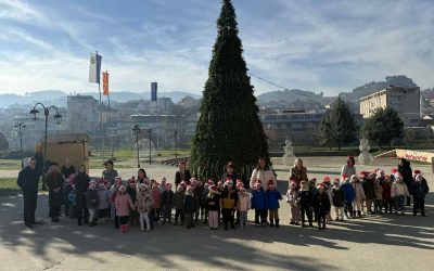 Детска радост со дечињата од „Весели Цветови“ на плоштадот во Делчево