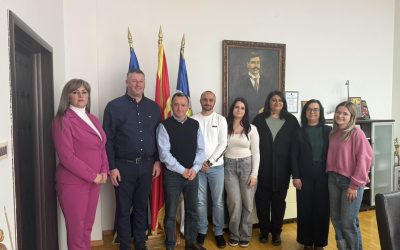 Ученици и наставници од Тирана на средба со градоначалникот